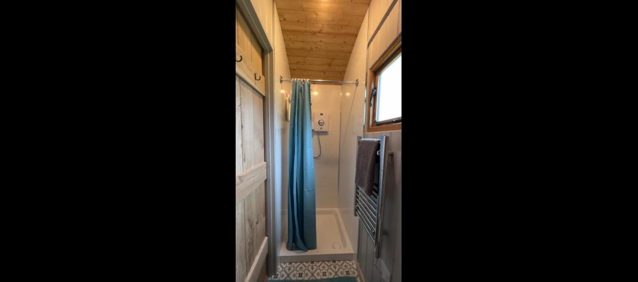 Shepherds Hut At Cedar Gables Lamberhurst Εξωτερικό φωτογραφία